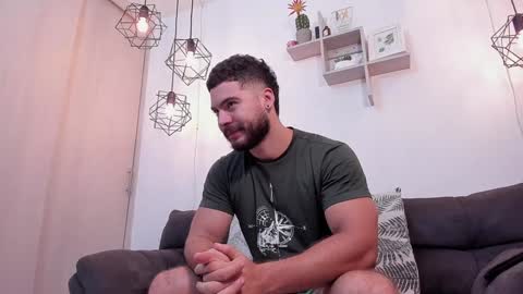 Snapshot of sebastianvilla__ chatting on 01.19.25 Instagram jeanpaulfit online show from 01.19.25