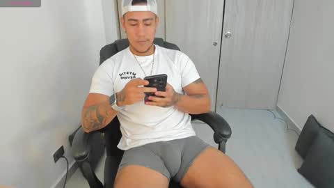 Snapshot of sebastiian69_ chatting on 02.08.26 Sebas online show from 02.08.26