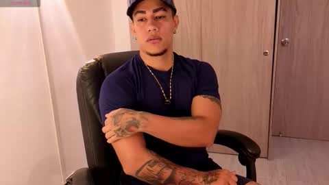 Snapshot of sebastiian69_ chatting on 02.11.26 Sebas online show from 02.11.26