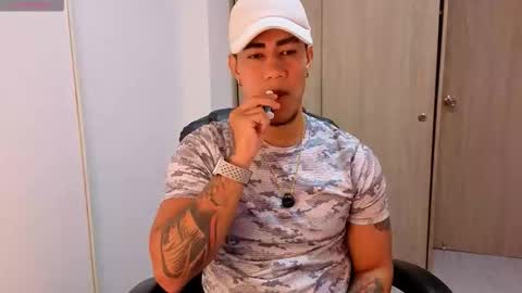 Snapshot of sebastiian69_ chatting on 02.14.26 Sebas online show from 02.14.26