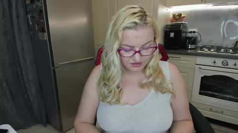 Snapshot of secr3tmistress chatting on 04.18.26 Ame online show from 04.18.26