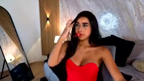 Snapshot of secret_ashley chatting on 06.17.26 ASHLEY online show from 06.17.26