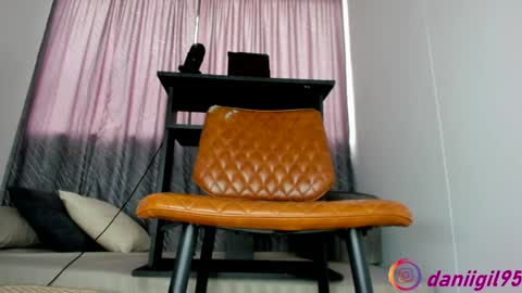 Snapshot of secret_daniell1 chatting on 02.08.25 Daniela online show from 02.08.25