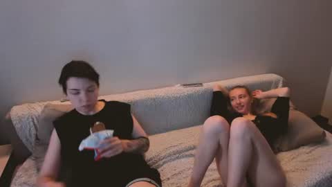Snapshot of secret_dreams_ chatting on 07.08.26 Amanda and pair in a real life we love each other but can play with you online show from 07.08.26