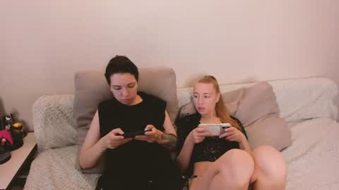 Snapshot of secret_dreams_ chatting on 07.16.26 Amanda and pair in a real life we love each other but can play with you online show from 07.16.26