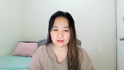 Snapshot of secretlover010101 chatting on 03.05.25 MILAN online show from 03.05.25