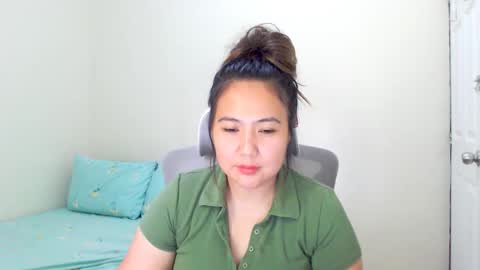 Snapshot of secretlover010101 chatting on 03.12.25 MILAN online show from 03.12.25