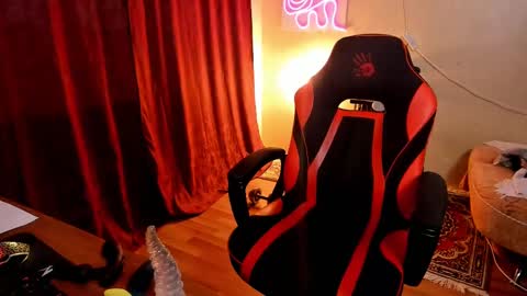 Snapshot of sed_lex chatting on 12.06.24 Lex online show from 12.06.24