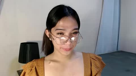 Snapshot of seductive_abia chatting on 05.23.26 JUST CALL ME ABIA online show from 05.23.26