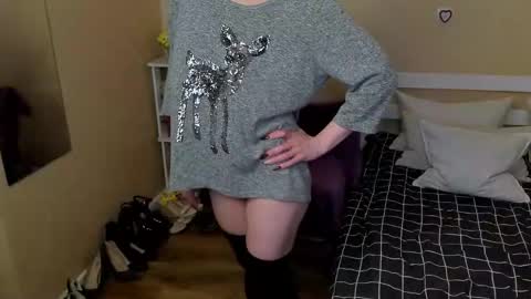 seductive_foxy_ online show from 11.22.25