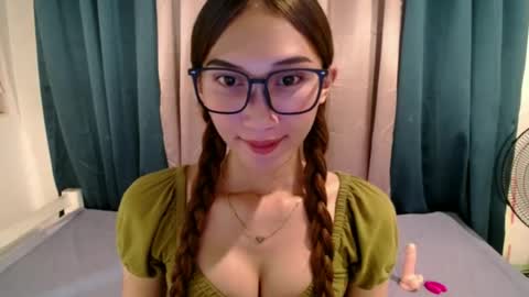 Snapshot of seductive_kimxxx chatting on 06.20.26 your miss universe kim online show from 06.20.26