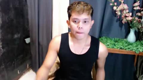 Snapshot of seductive_maxxx chatting on 04.26.26 Max online show from 04.26.26