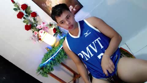 Snapshot of seductive_maxxx chatting on 05.26.26 Max online show from 05.26.26
