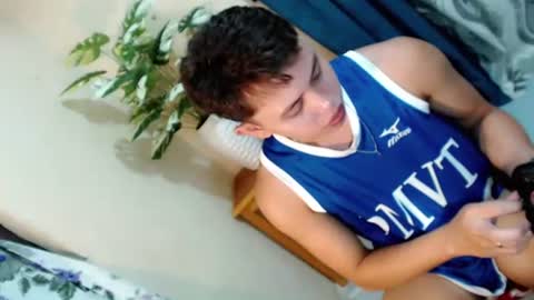 Snapshot of seductive_maxxx chatting on 07.17.26 Max online show from 07.17.26