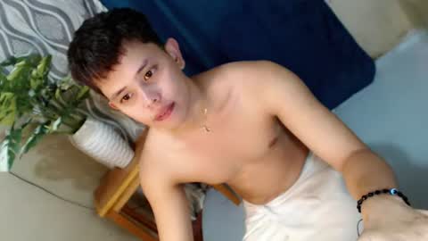 Snapshot of seductive_maxxx chatting on 07.18.26 Max online show from 07.18.26