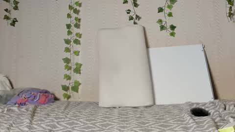 seductive_she_wolf online show from 09.23.25