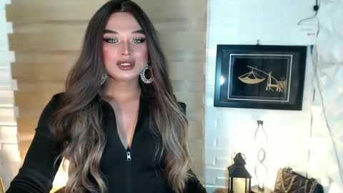 Snapshot of seductivedeluxe69 chatting on 02.17.25 Deluxe online show from 02.17.25