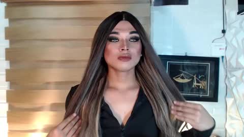 Snapshot of seductivedeluxe69 chatting on 03.01.25 Deluxe online show from 03.01.25