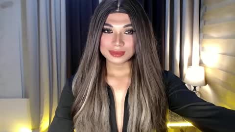 Snapshot of seductivedeluxe69 chatting on 03.12.25 Deluxe online show from 03.12.25