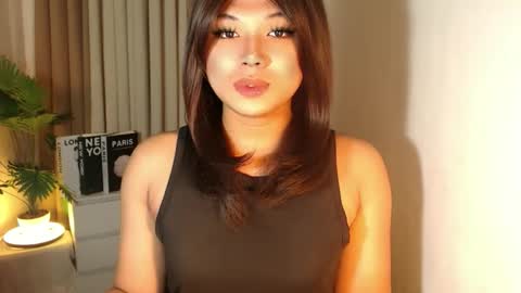 Snapshot of seductivedeluxe69 chatting on 10.11.25 Deluxe online show from 10.11.25
