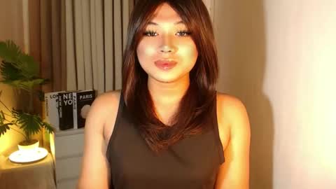 Snapshot of seductivedeluxe69 chatting on 10.13.25 Deluxe online show from 10.13.25