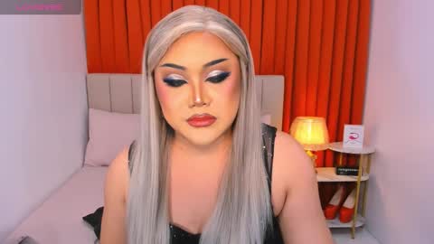 Snapshot of seductivelolalola chatting on 03.10.25 Natalie Mefford online show from 03.10.25