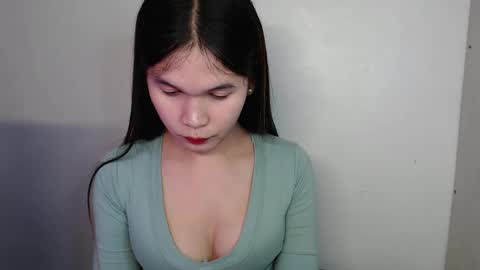 Snapshot of seductivemegoftheworld_ chatting on 12.12.24 MEG online show from 12.12.24