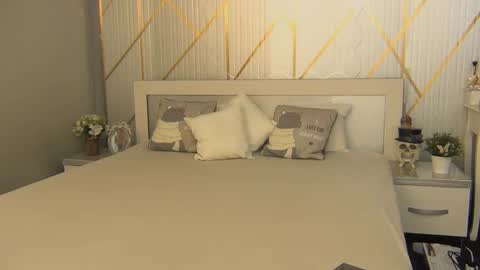 Vivien online show from 11.10.25