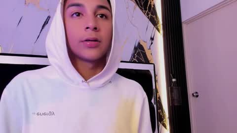 Snapshot of seductivo_jr chatting on 01.18.26 seductivo online show from 01.18.26