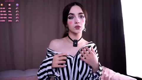 Snapshot of seeeyoubaby chatting on 10.31.25 Slavia online show from 10.31.25