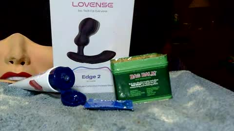 Snapshot of seeus24 chatting on 02.18.25 seeus24 online show from 02.18.25