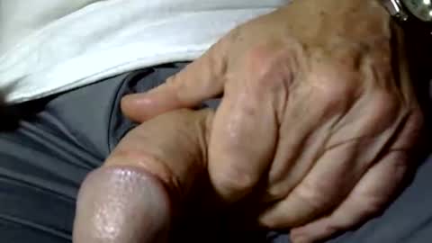 Snapshot of seeus24 chatting on 10.19.25 seeus24 online show from 10.19.25