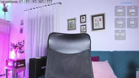 Snapshot of segismunda chatting on 01.05.25 Luciana online show from 01.05.25