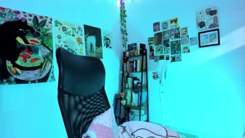 Snapshot of segismunda chatting on 09.24.25 Luciana online show from 09.24.25