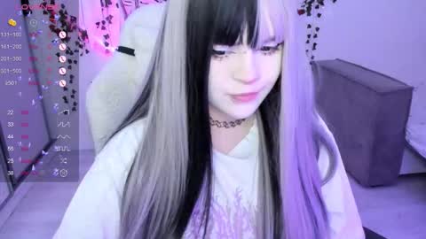 Selena  online show from 11.11.25