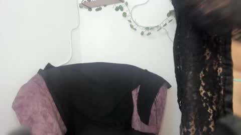 Selena online show from 11.15.25