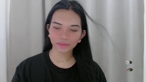 Snapshot of selena_fuckdoll chatting on 01.06.25 Selena online show from 01.06.25