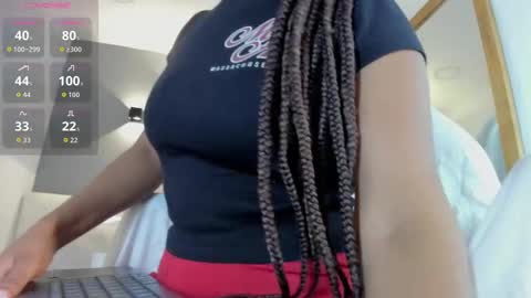 Selena online show from 11.22.25