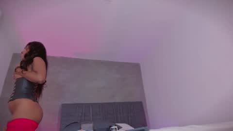 Snapshot of selena_monroy chatting on 06.19.26 Selena online show from 06.19.26