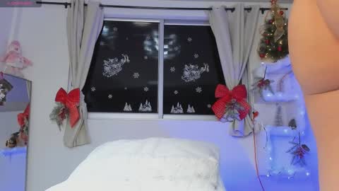 selenafox online show from 11.29.25