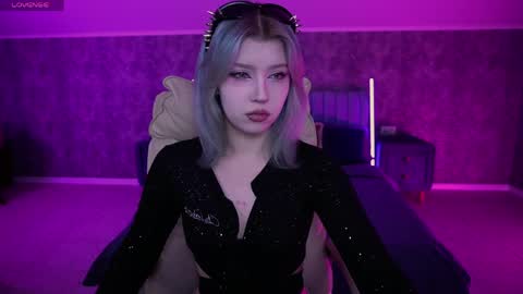 selenairis online show from 04.04.26