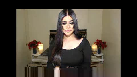 Snapshot of selenashemale chatting on 02.19.26 Selena online show from 02.19.26