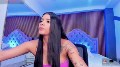 selenastonne online show from 10.23.25