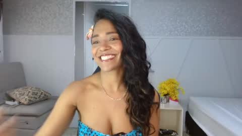 Snapshot of selene_bubble chatting on 03.16.26 Selene online show from 03.16.26