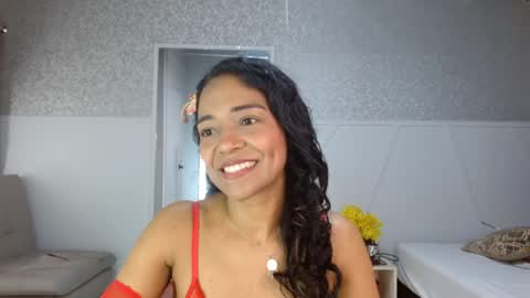 Snapshot of selene_bubble chatting on 04.06.26 Selene online show from 04.06.26