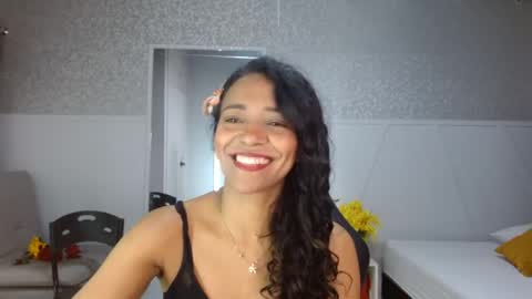 Snapshot of selene_bubble chatting on 04.16.26 Selene online show from 04.16.26