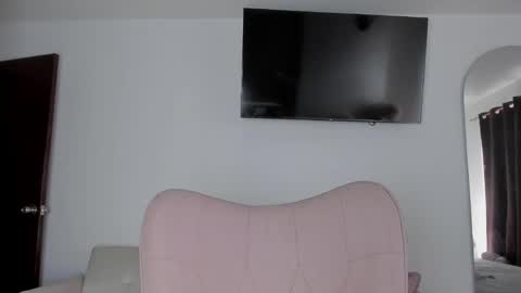 Alejandra  online show from 04.21.26