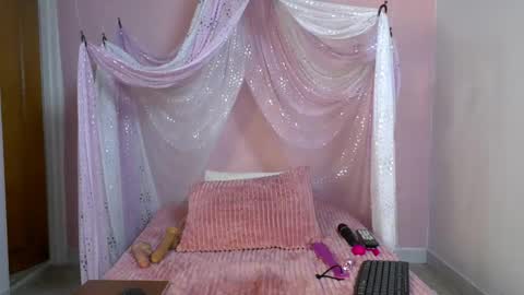 Snapshot of selene_moretti chatting on 06.02.26 selene online show from 06.02.26