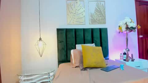 Selene Lujan online show from 02.21.26