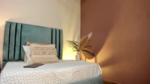 Selene Lujan online show from 02.27.26